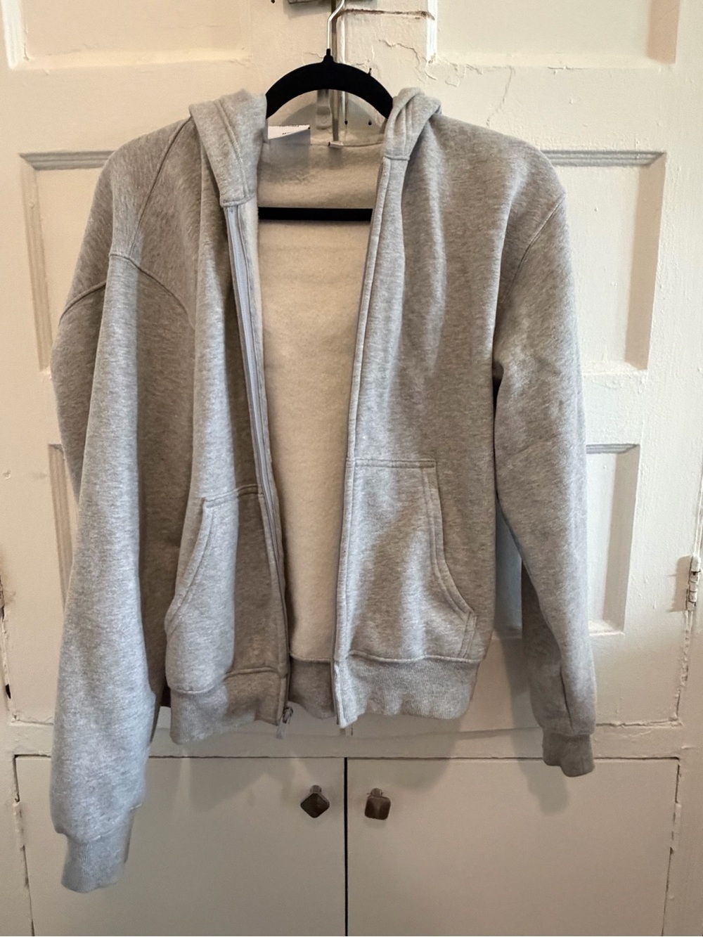 Aritzia Men's Light Gray Full-Zip Hoodie